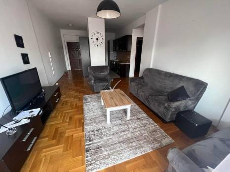 Banesë me qira 2+1 në Kalabri (Emshir)