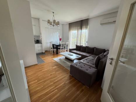 Banesë me qira 2+1 në Kalabri (Emshir)