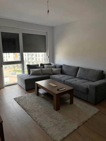 Banesë me qira 1+1 në Lagjen Prishtina e Re